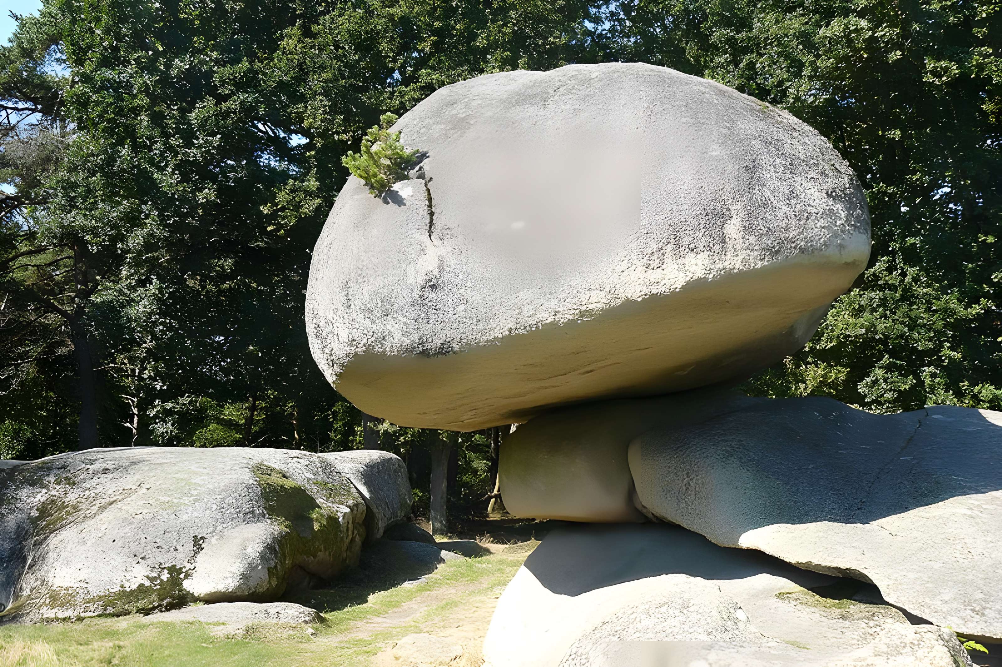 Pierres Jaumâtres de Toulx-Sainte-Croix