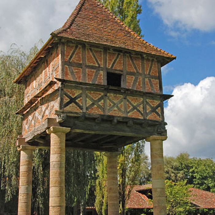 Photo de Pigeonnier du Moulin-Grand à Perrex