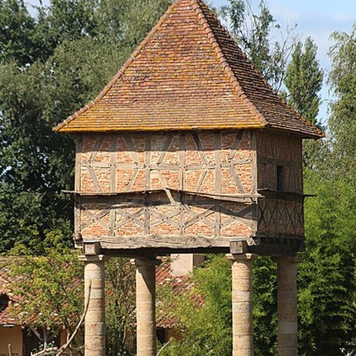 Photo de Pigeonnier du Moulin-Grand à Perrex
