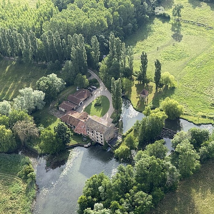 Photo de Pigeonnier du Moulin-Grand à Perrex