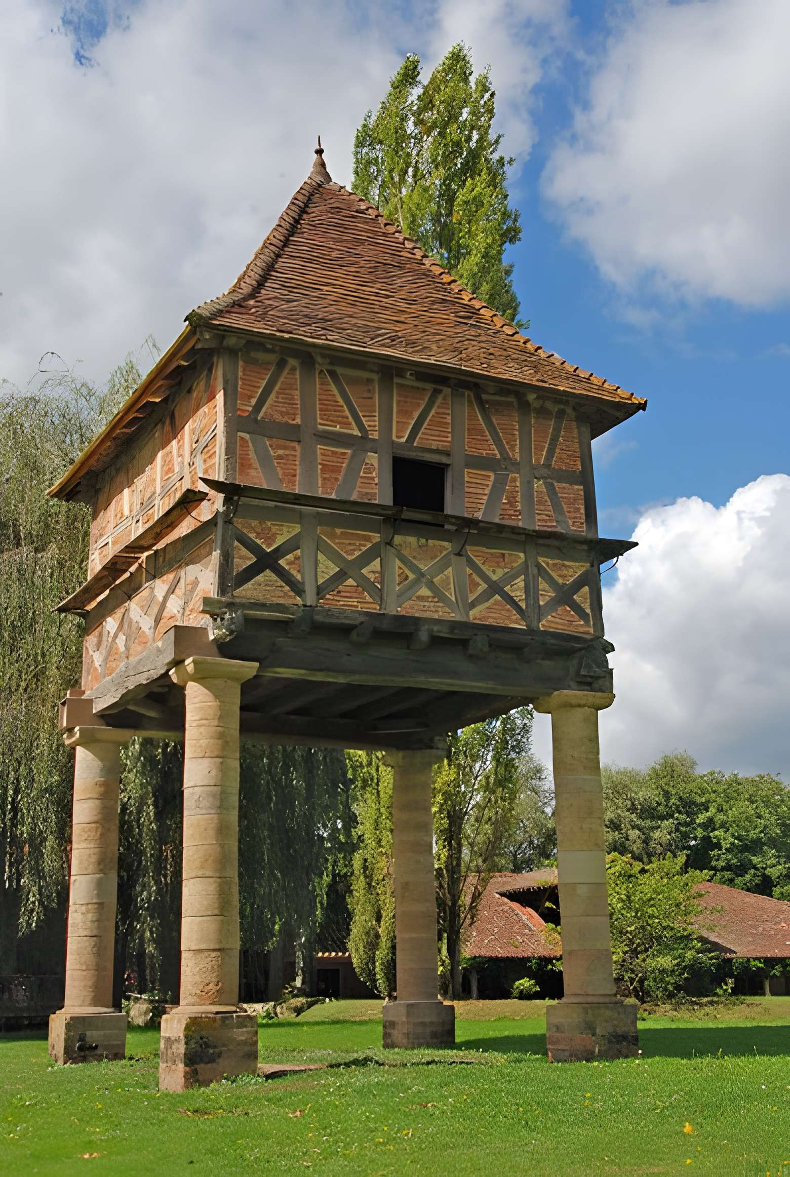 Pigeonnier du Moulin-Grand à Perrex 