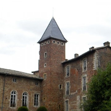 chateau de la batie a montceaux