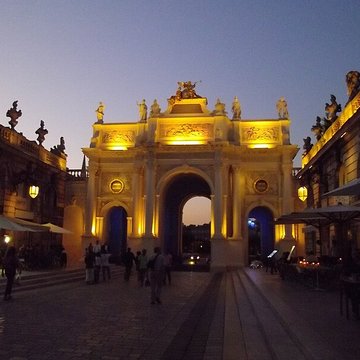 Ensemble formé par la place Stanislas, la rue Héré et la place de la Carrière