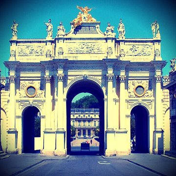 Ensemble formé par la place Stanislas, la rue Héré et la place de la Carrière