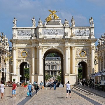 Ensemble formé par la place Stanislas, la rue Héré et la place de la Carrière