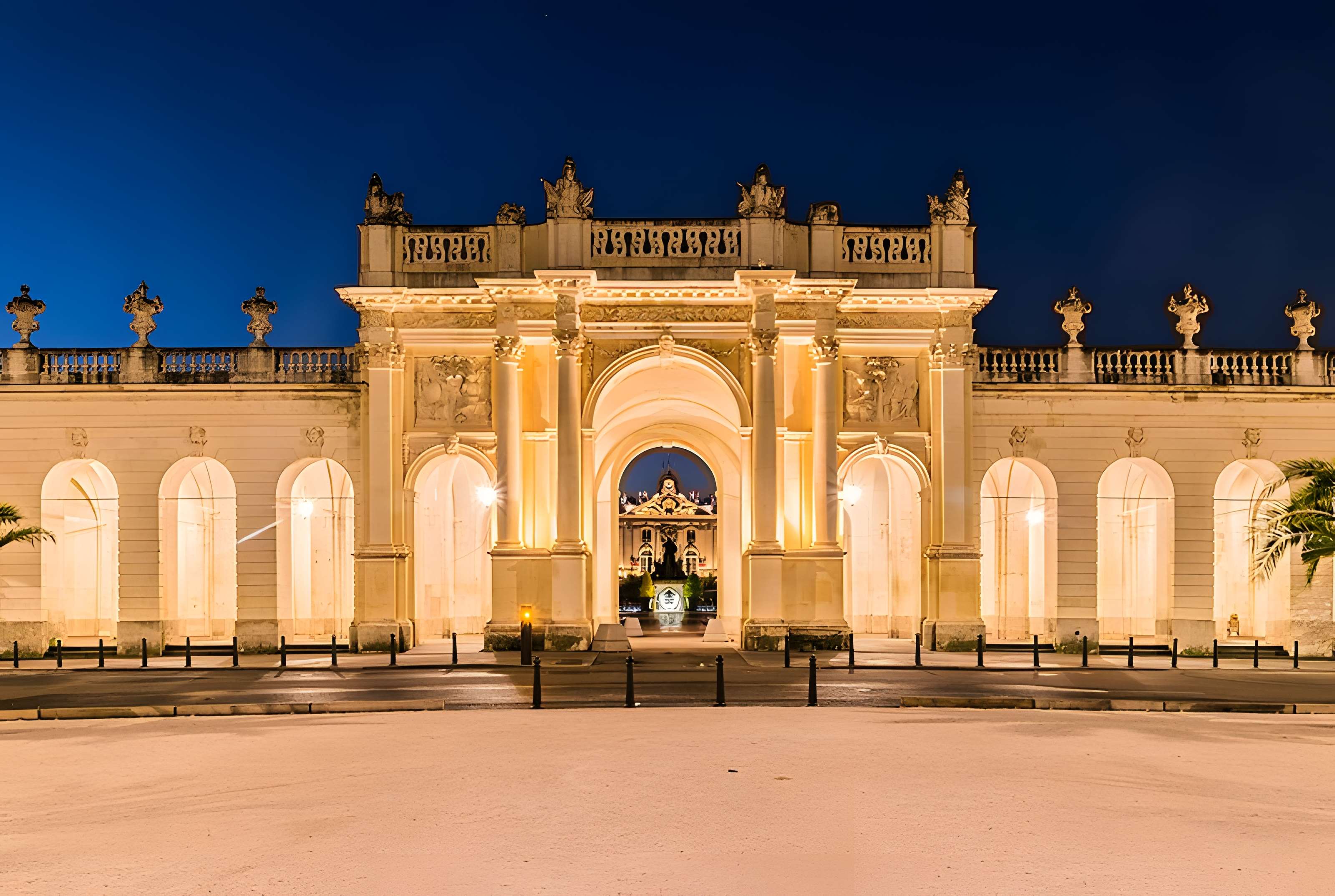 Ensemble formé par la place Stanislas, la rue Héré et la place de la Carrière