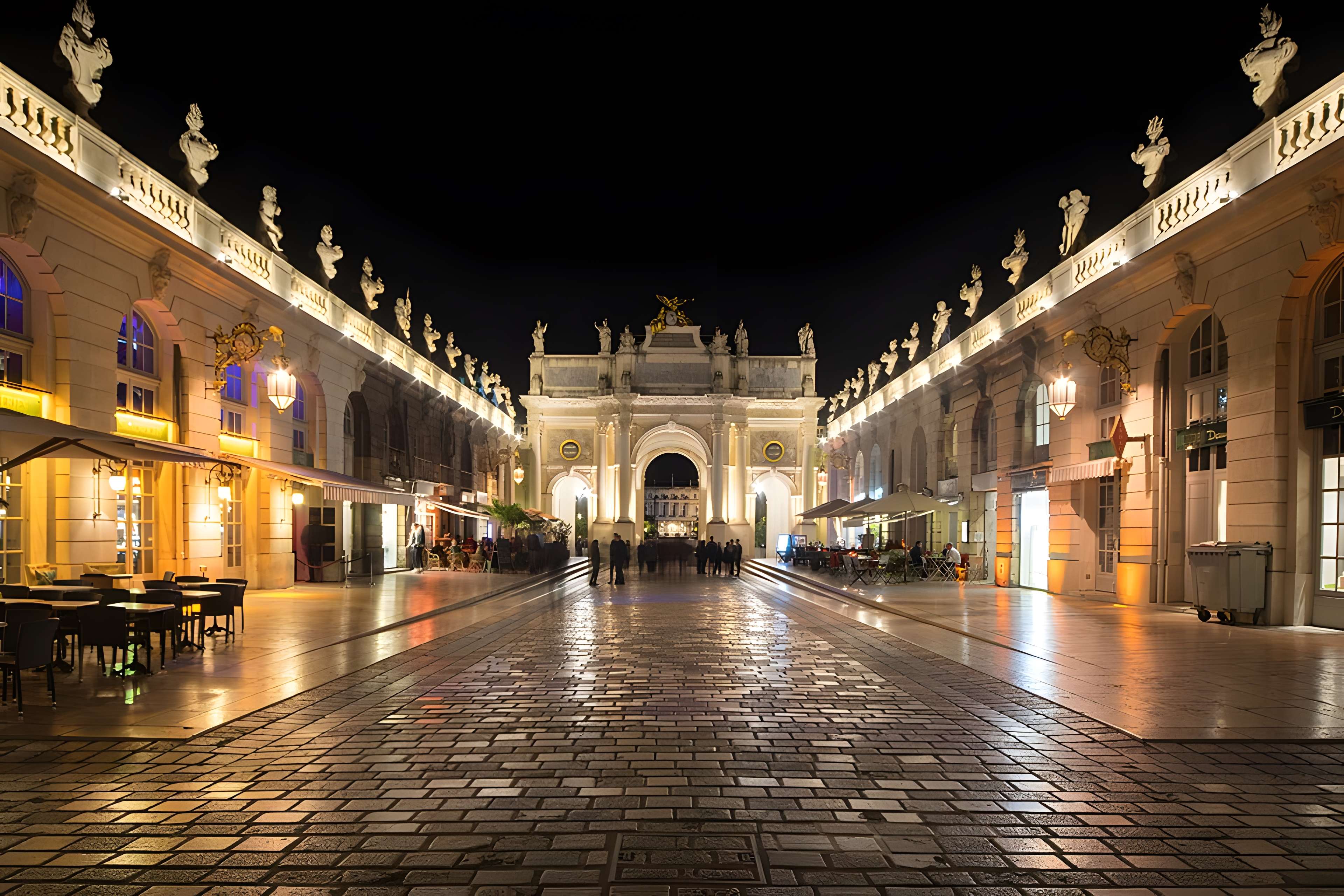 Ensemble formé par la place Stanislas, la rue Héré et la place de la Carrière