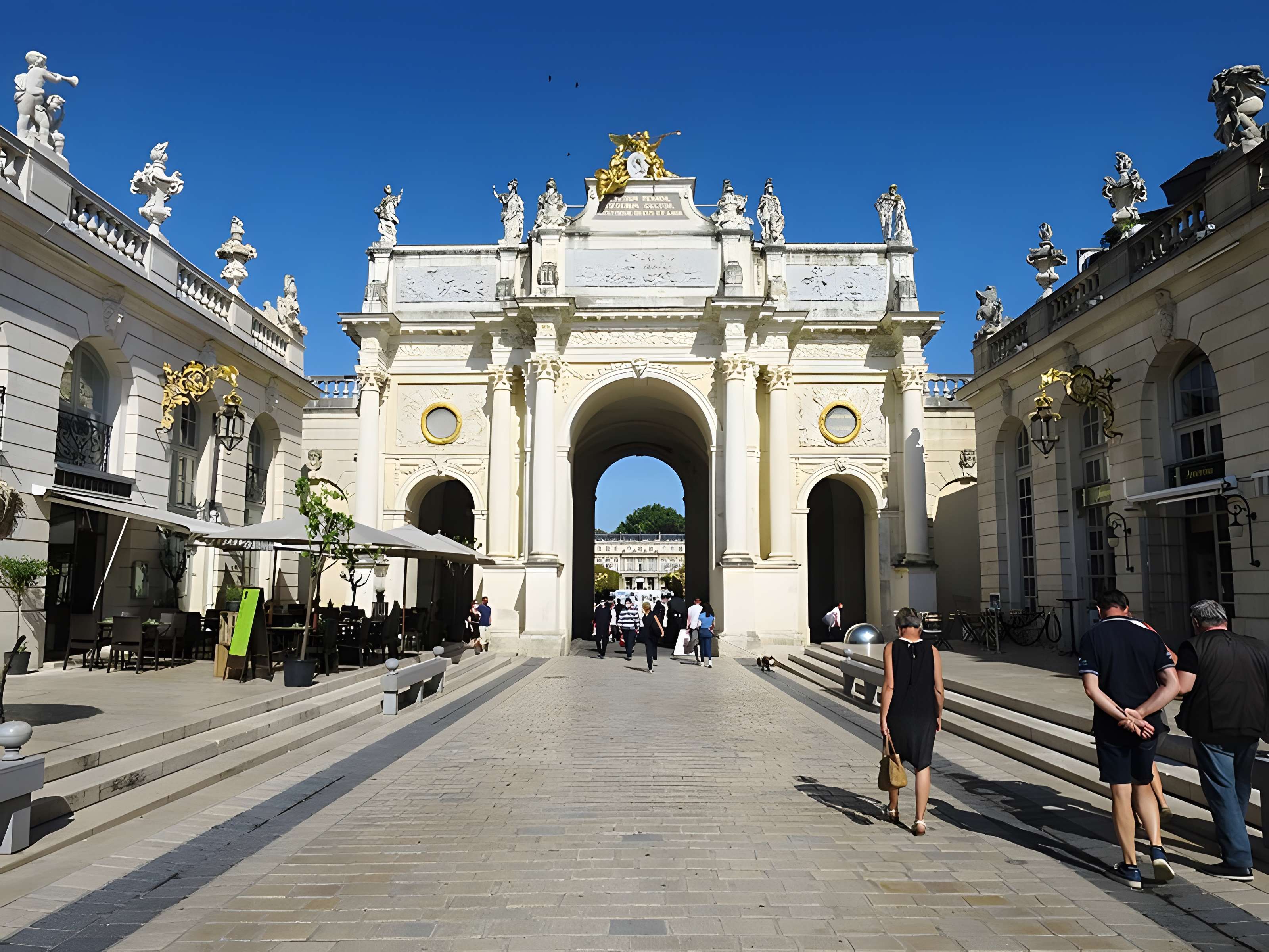 Ensemble formé par la place Stanislas, la rue Héré et la place de la Carrière