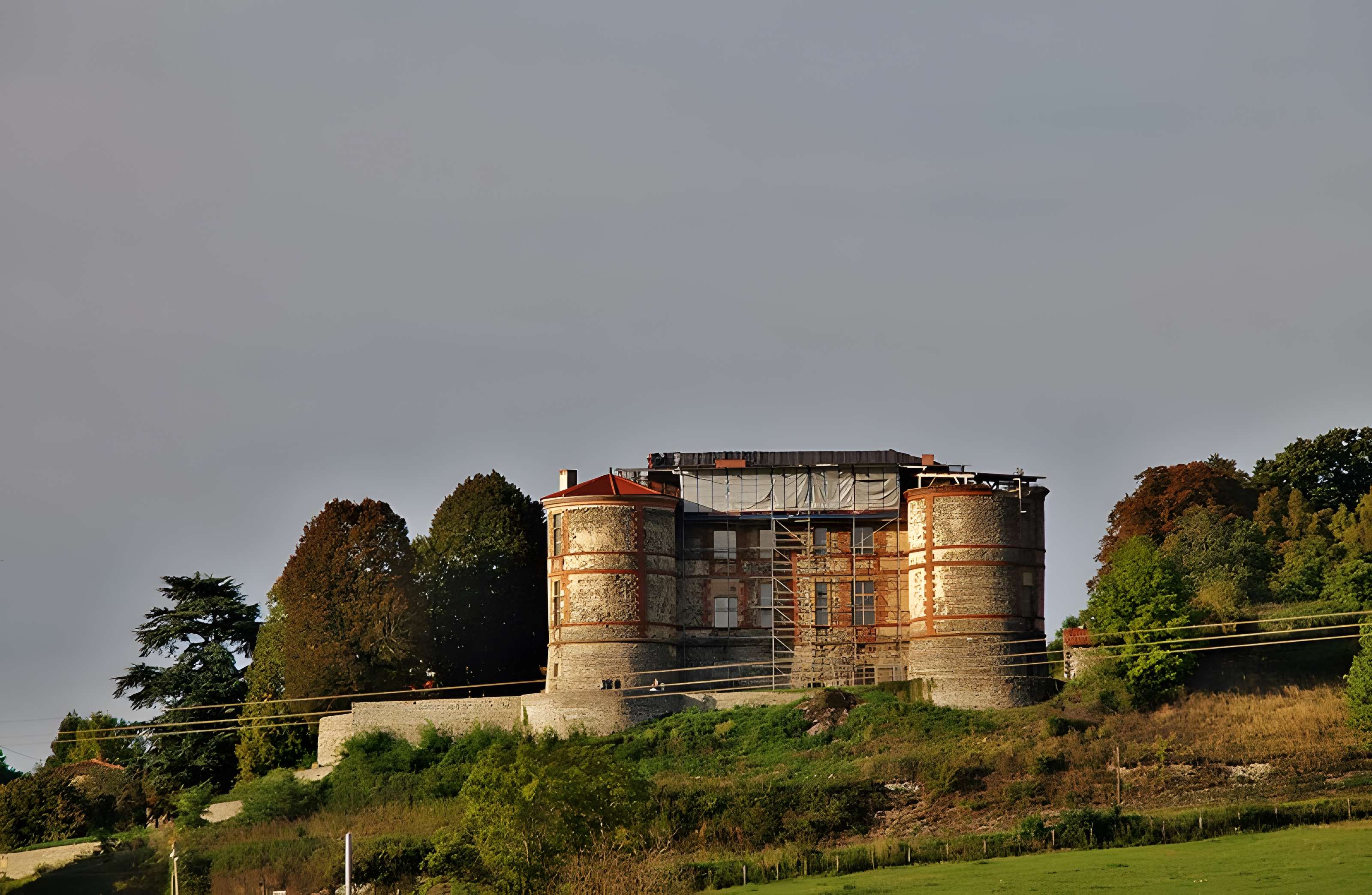 Château de la Chaux-Montgros