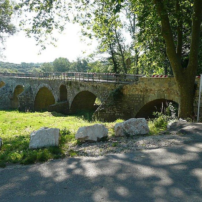 Photo de Pont Charles-Martel sur la Cèze à La Roque-sur-Cèze
