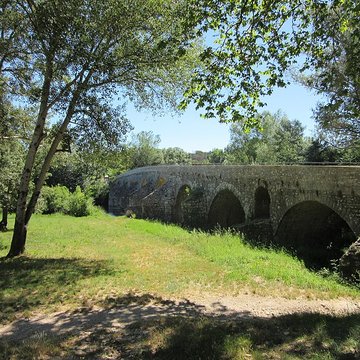 Pont Charles-Martel sur la Cèze à La Roque-sur-Cèze