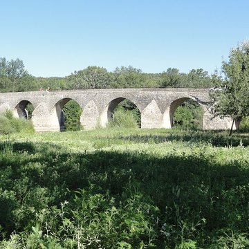 Pont Charles-Martel sur la Cèze à La Roque-sur-Cèze