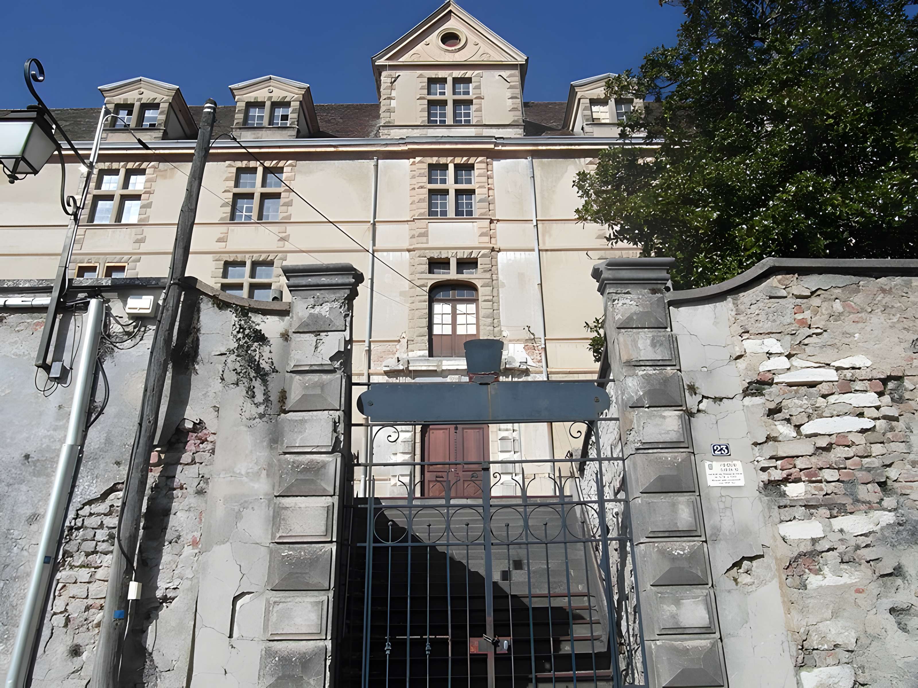 Château de La Côte-Saint-André