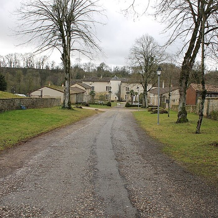 Photo de Château de la Cour à Jazeneuil