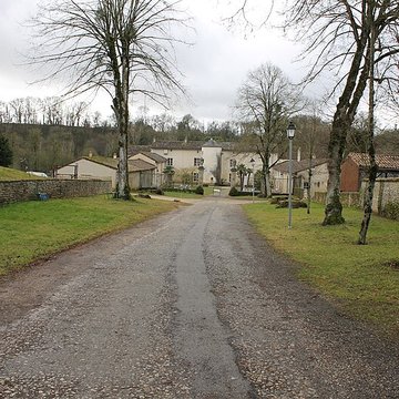 Château de la Cour à Jazeneuil