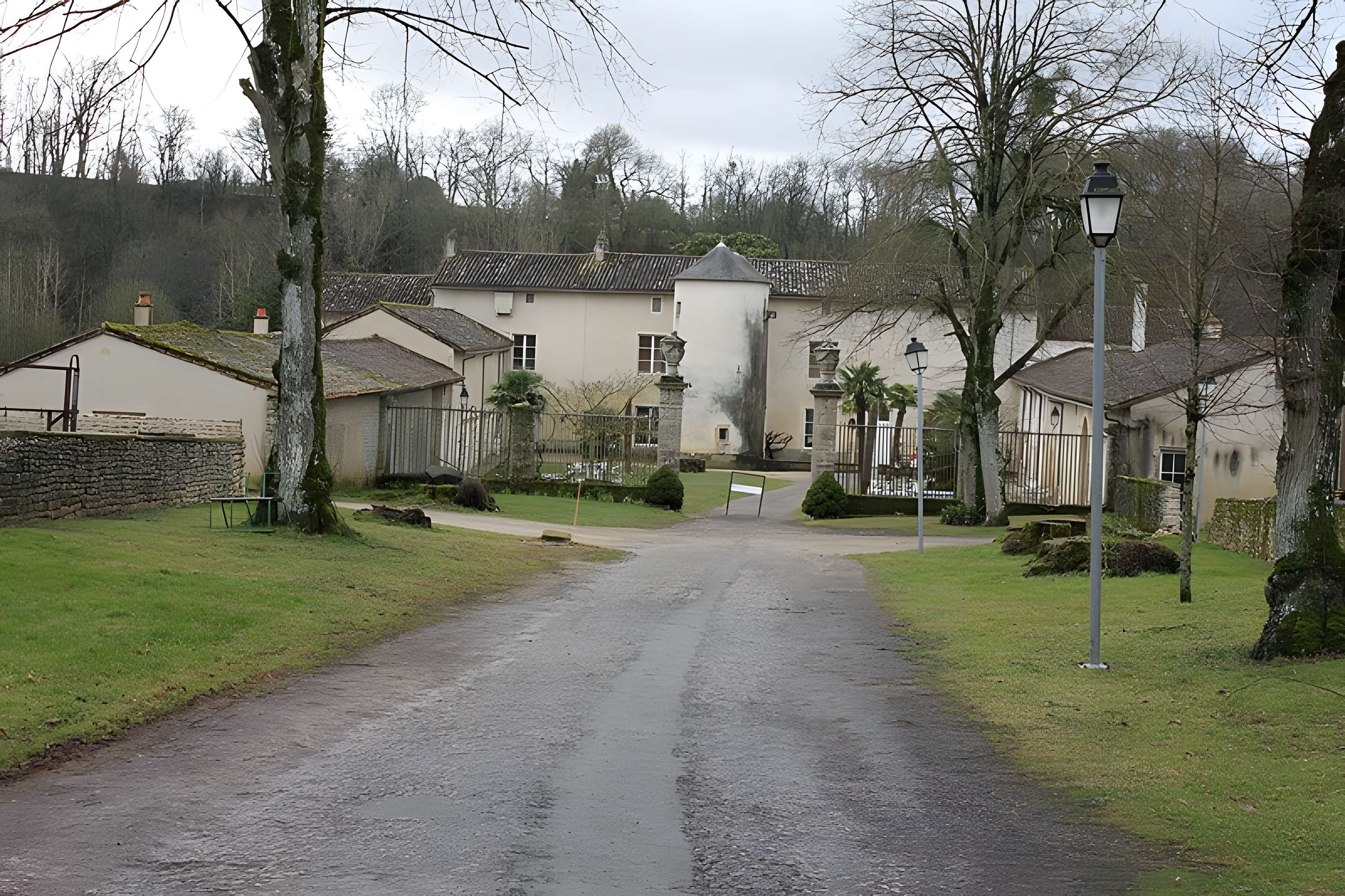 Château de la Cour à Jazeneuil