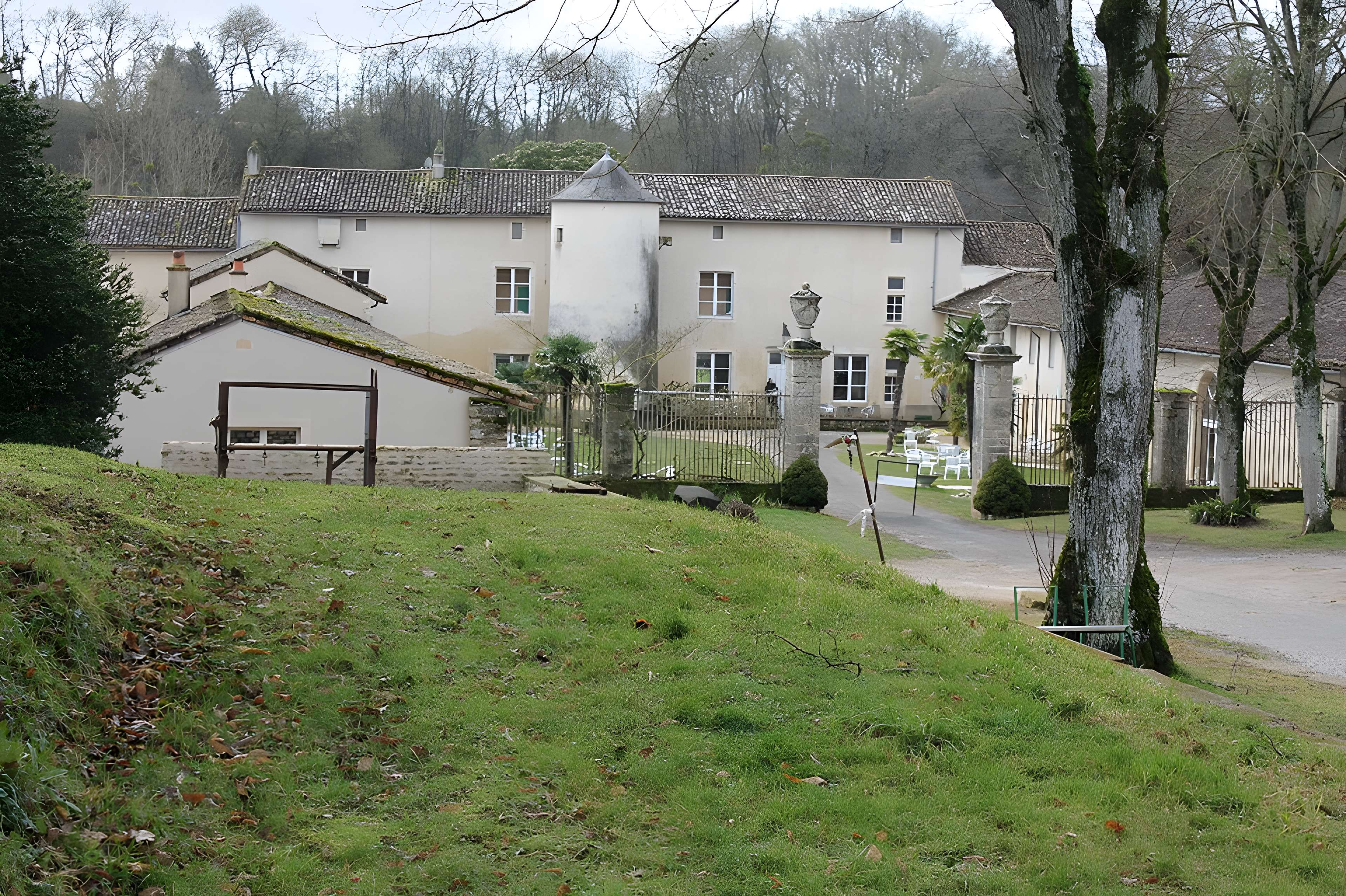 Château de la Cour à Jazeneuil