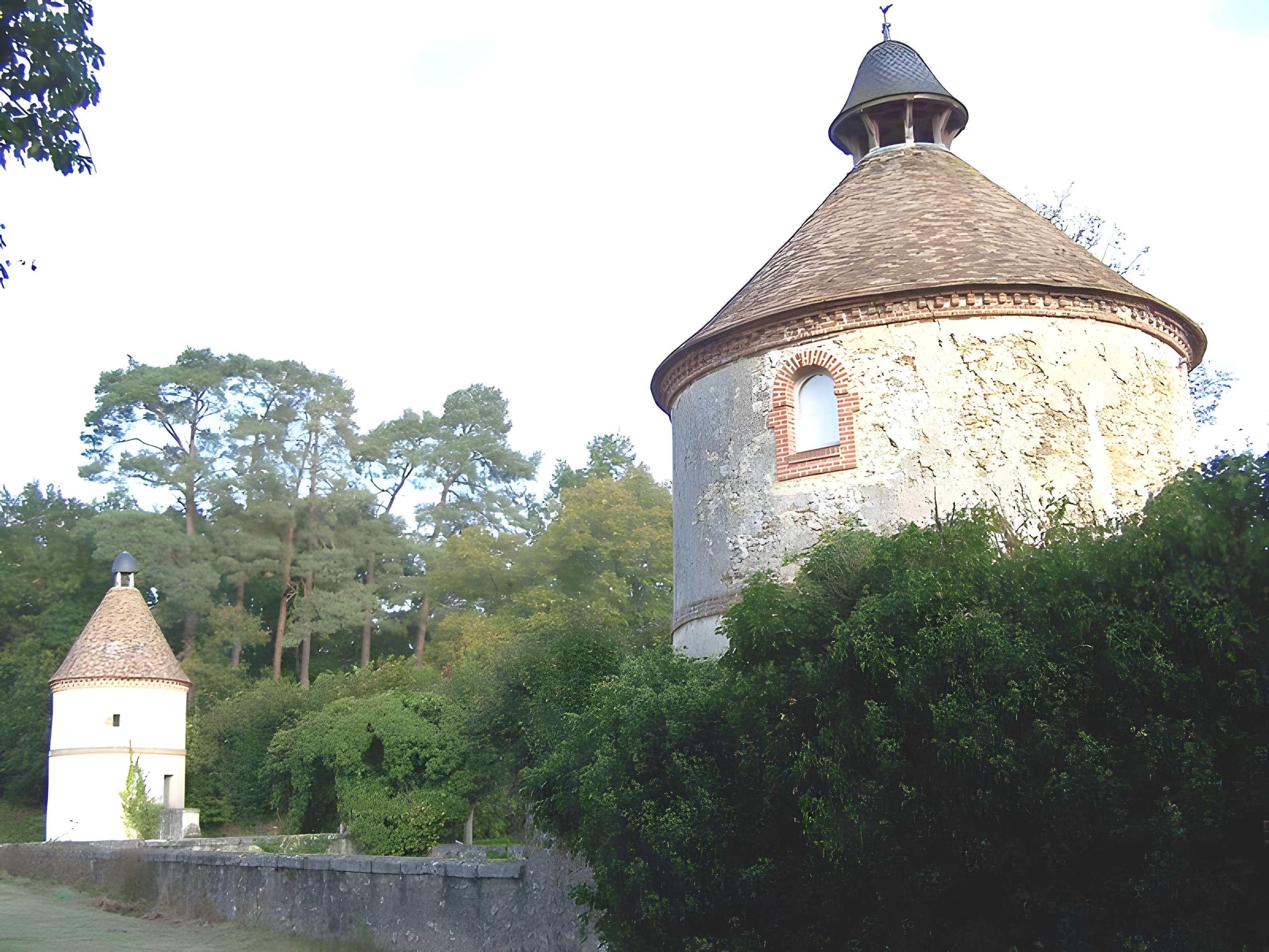 Château de la Cour-Senlisse