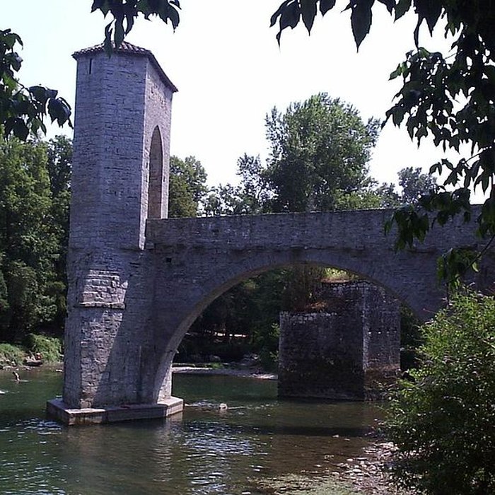 Photo de Pont de la Légende à Sauveterre-de-Béarn