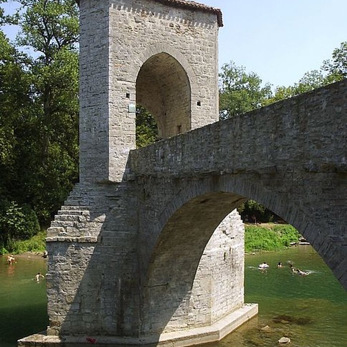 Photo de Pont de la Légende à Sauveterre-de-Béarn