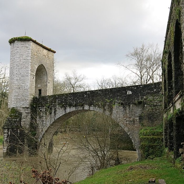 Photo de Pont de la Légende à Sauveterre-de-Béarn