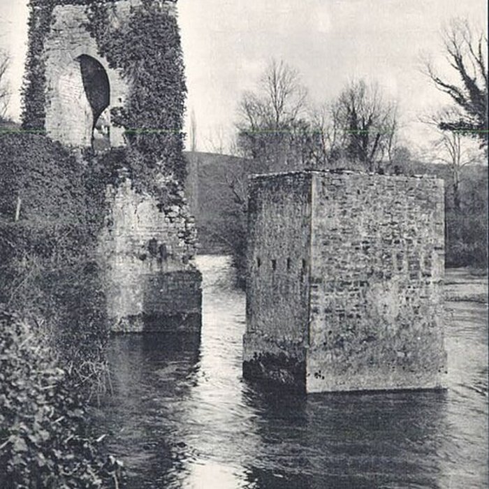 Photo de Pont de la Légende à Sauveterre-de-Béarn