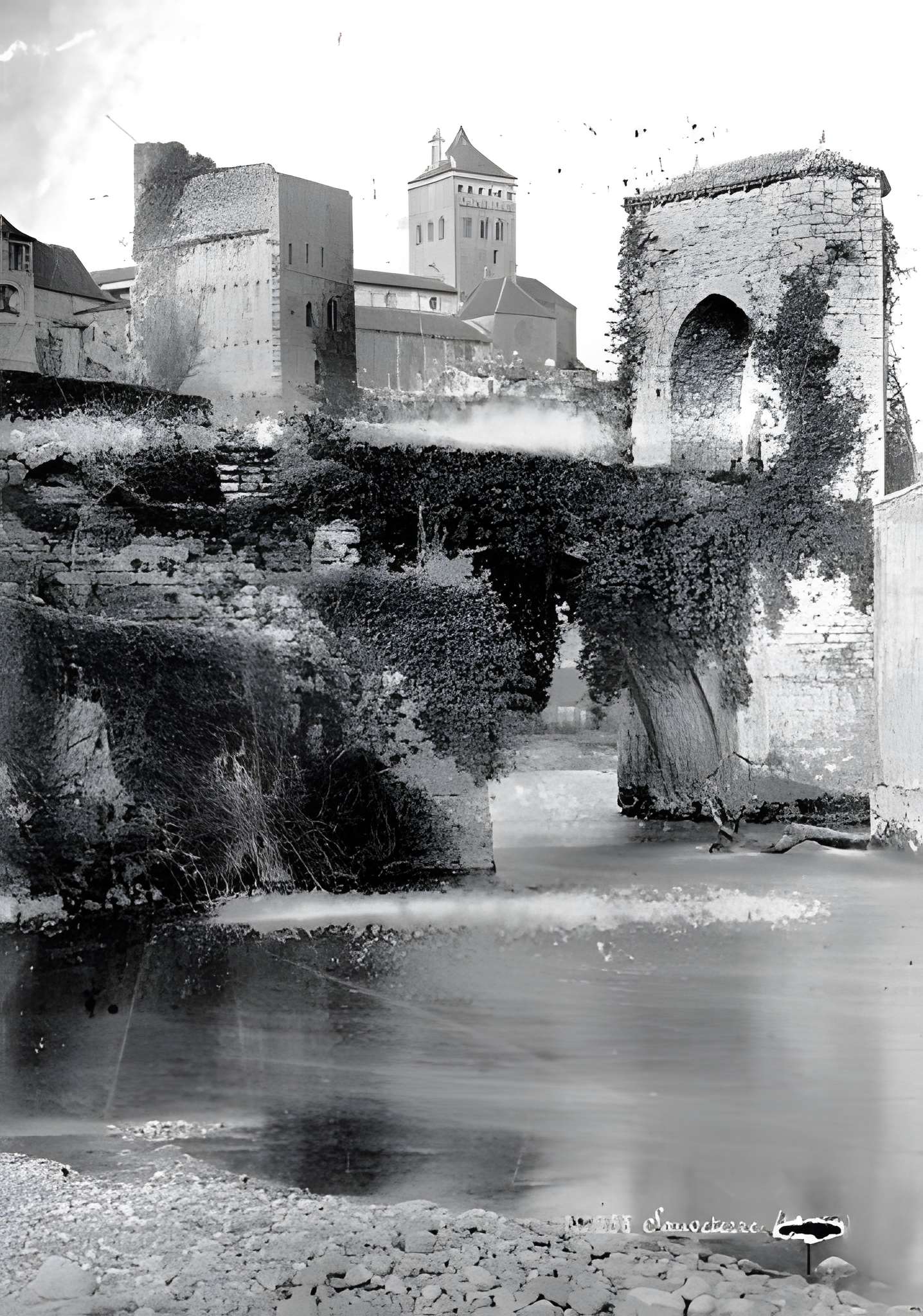 Pont de la Légende à Sauveterre-de-Béarn