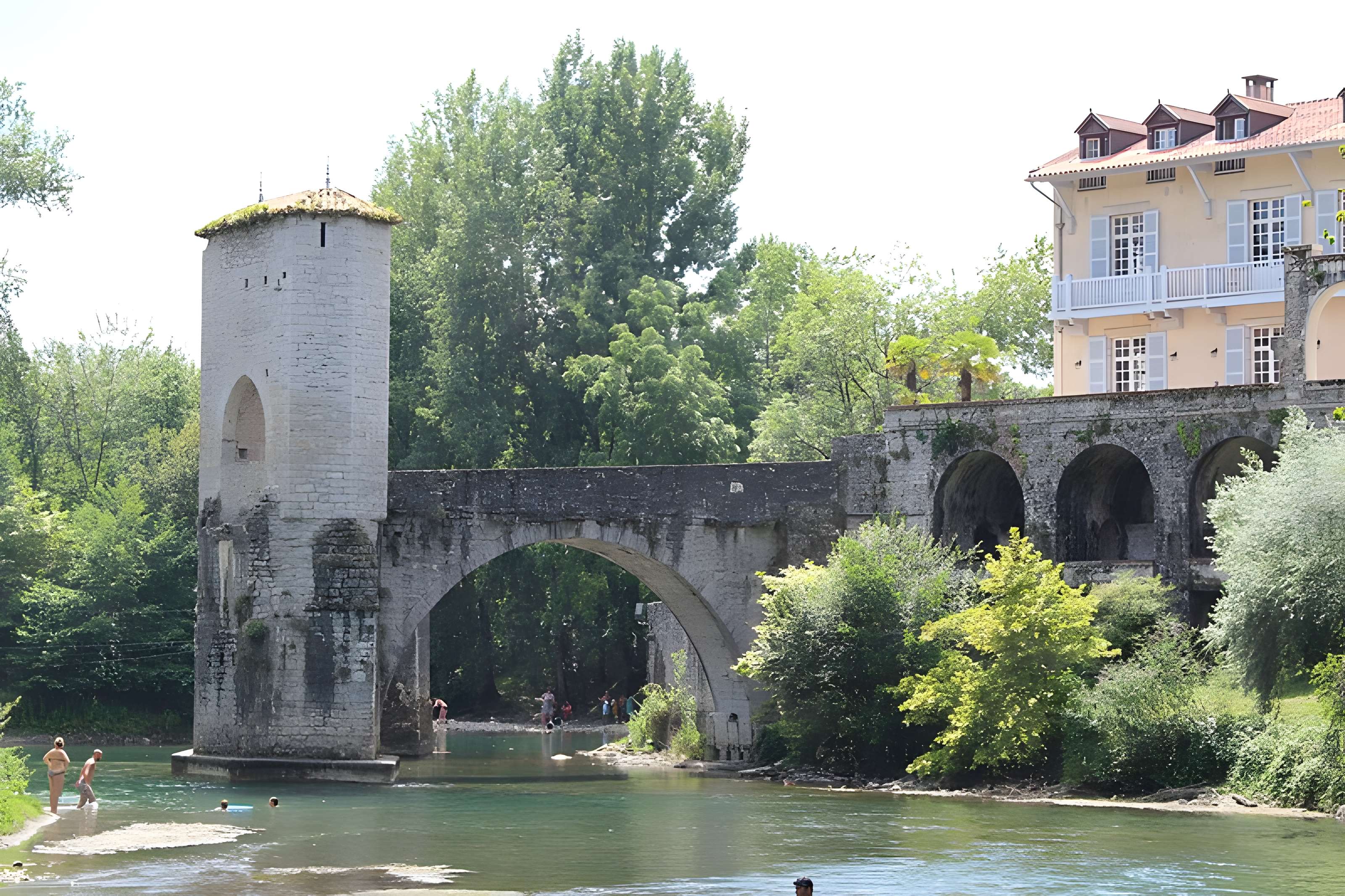 Pont de la Légende à Sauveterre-de-Béarn