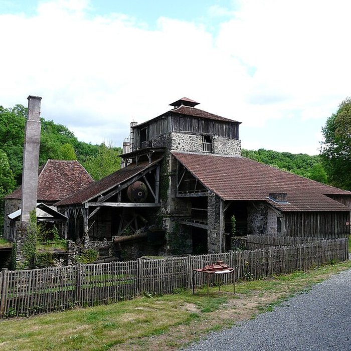Photo de Château de la Forge à Savignac-Lédrier