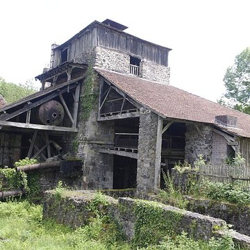 Château de la Forge à Savignac-Lédrier