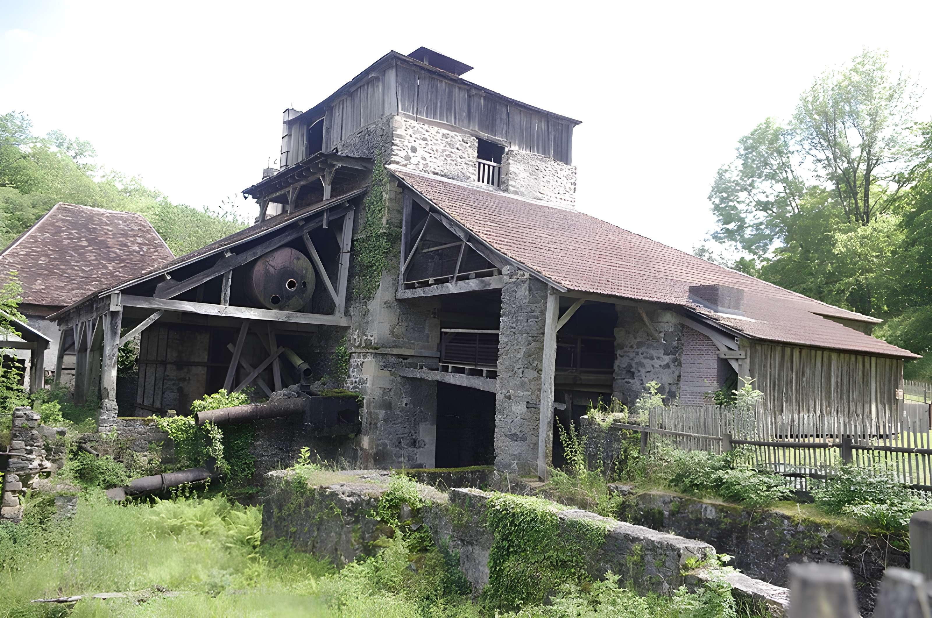 Château de la Forge à Savignac-Lédrier