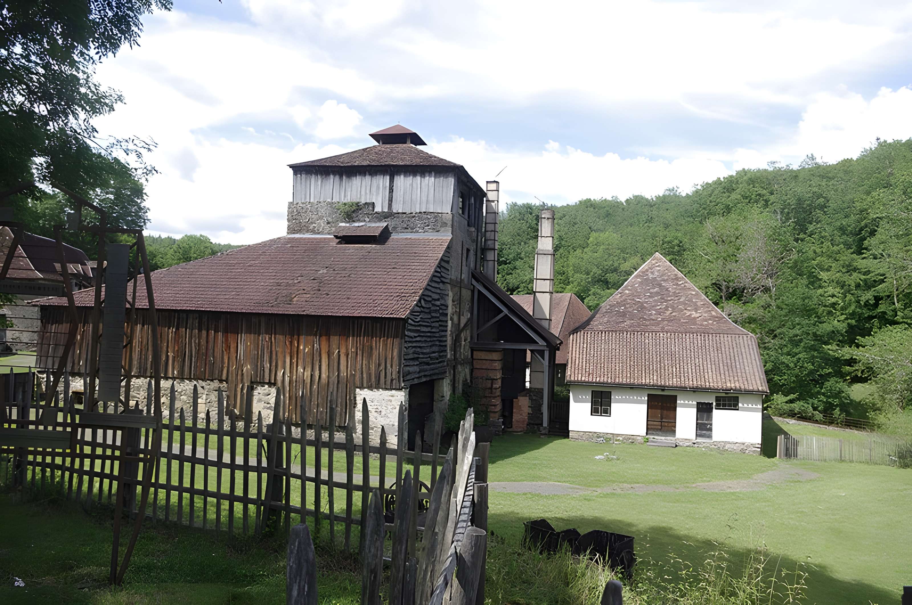 Château de la Forge à Savignac-Lédrier