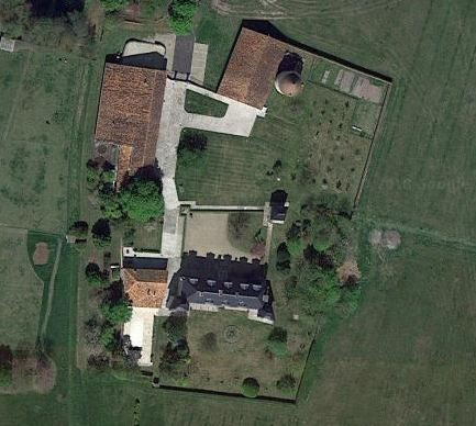 Château de la Garde à Salignac-sur-Charente 