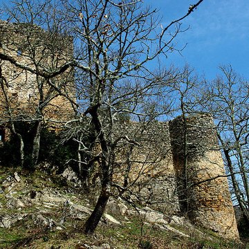 Château de la Garde à Ustou