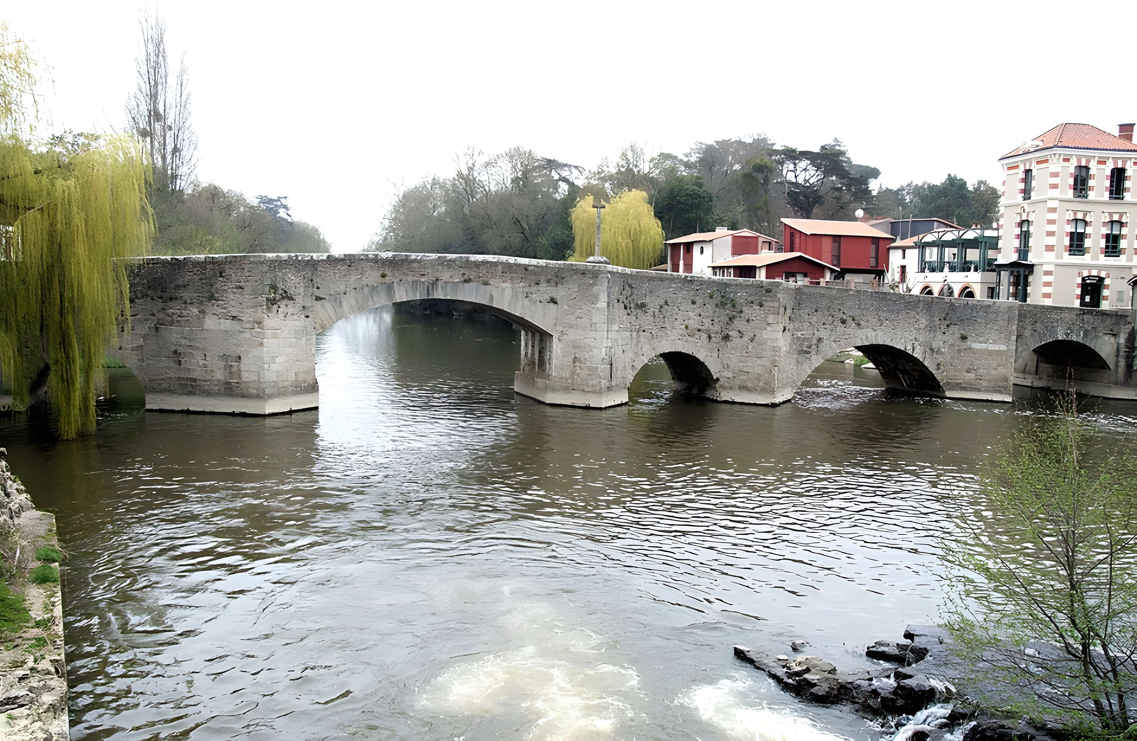 Pont de la Vallée à Clisson