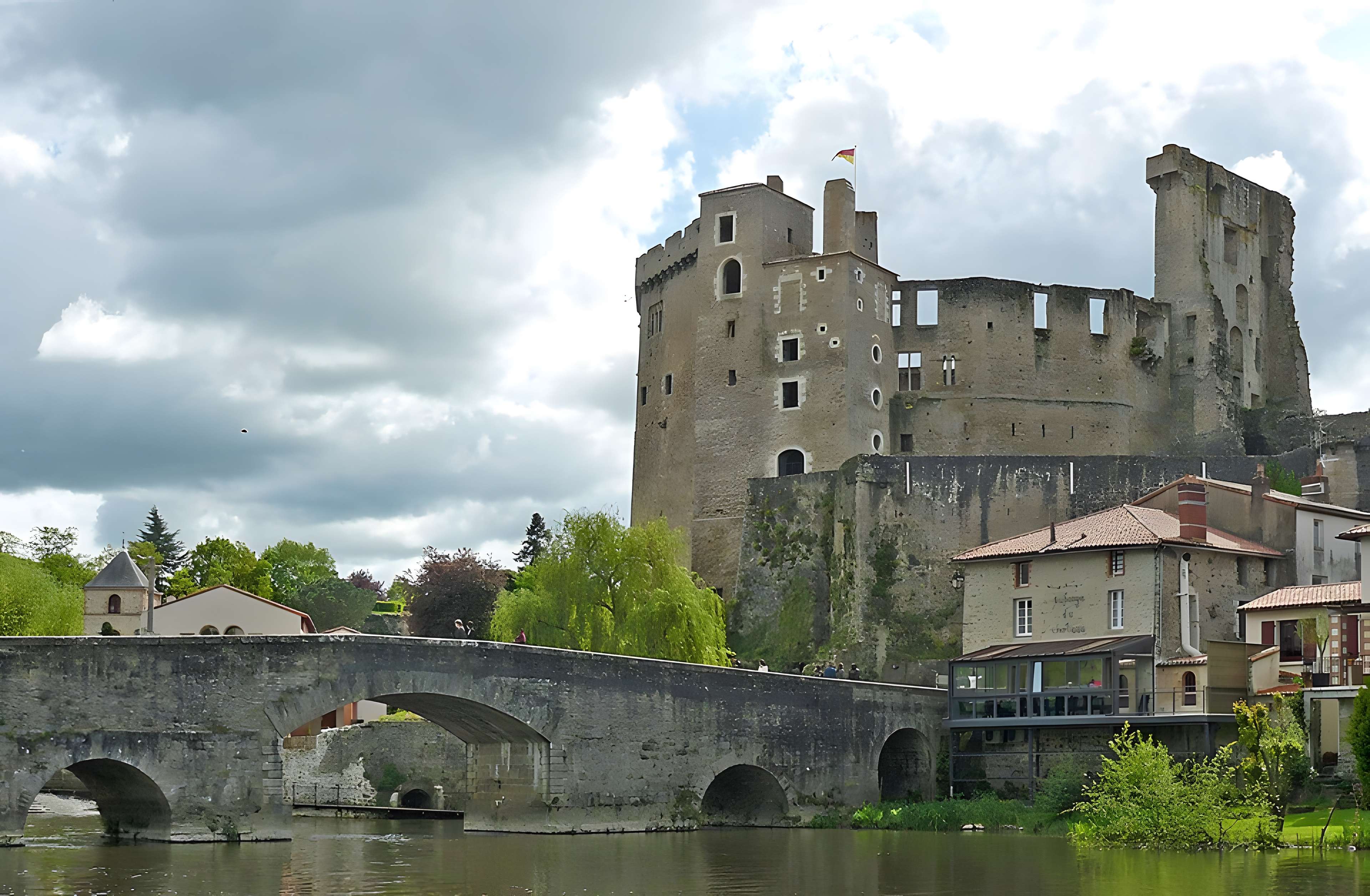 Pont de la Vallée à Clisson