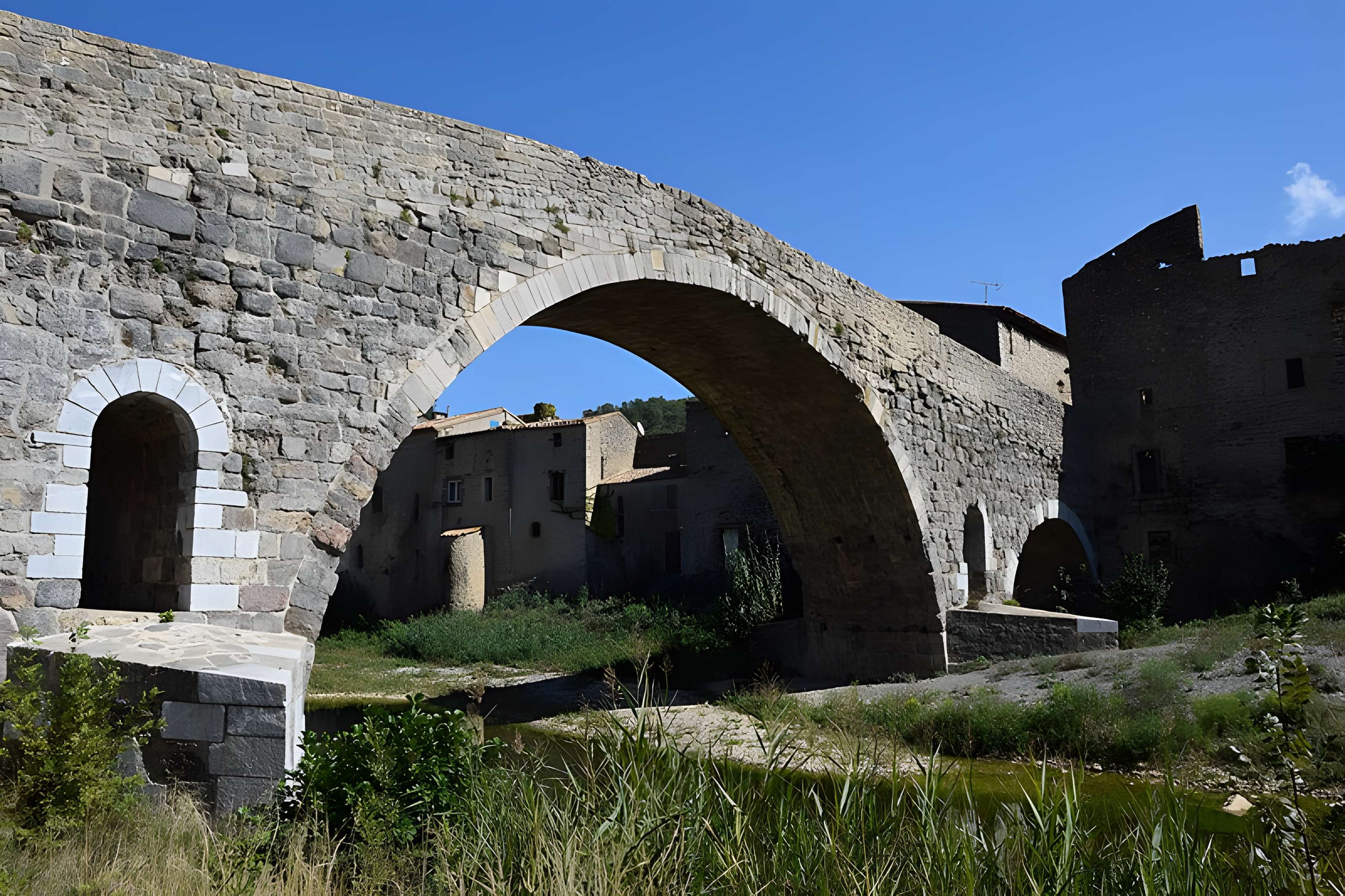 Pont de l'Abbaye à Lagrasse