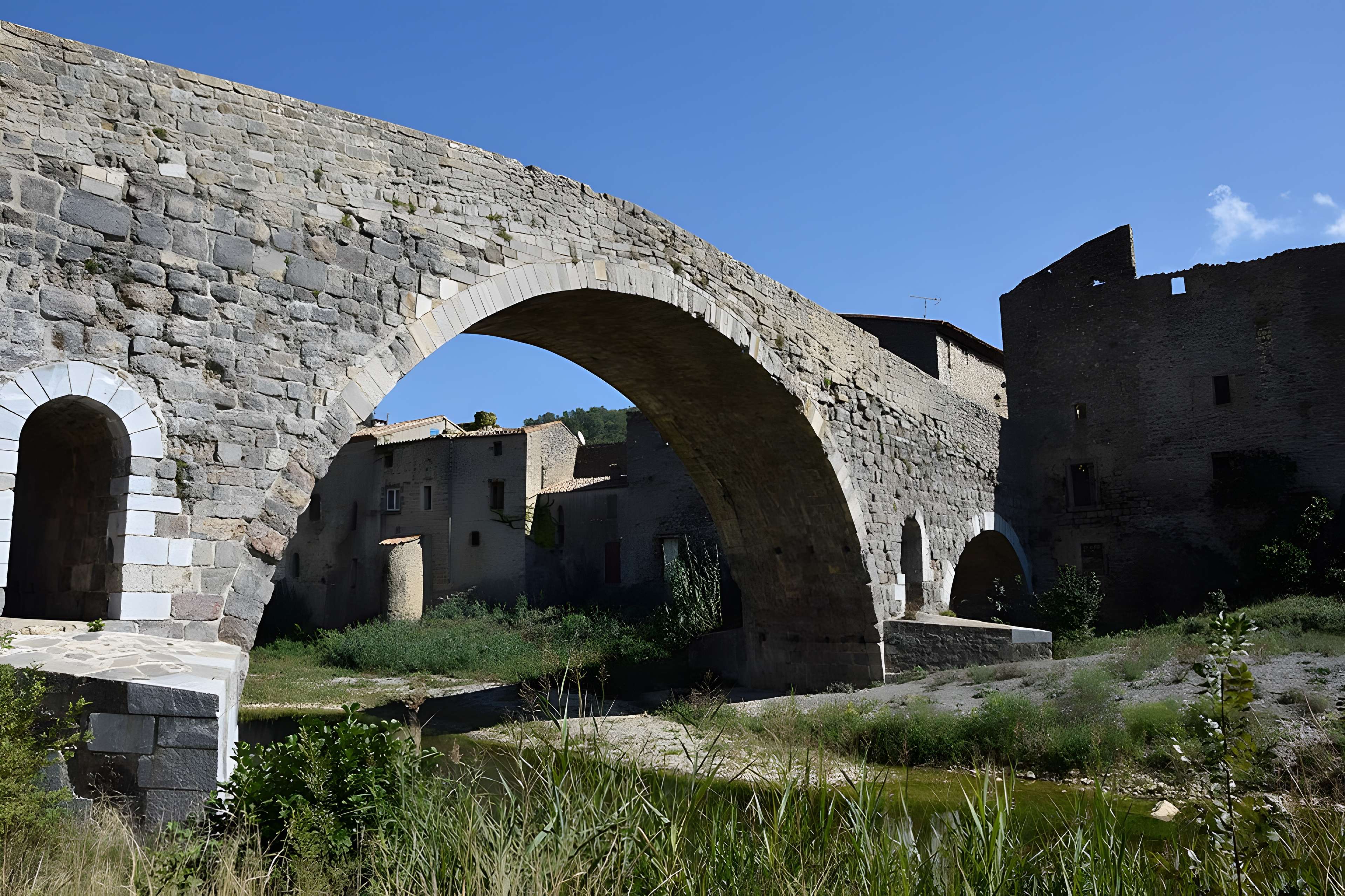 Pont de l'Abbaye à Lagrasse