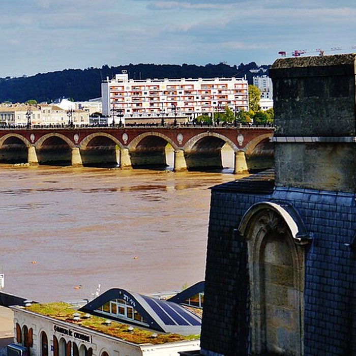 Photo de Pont de pierre à Bordeaux