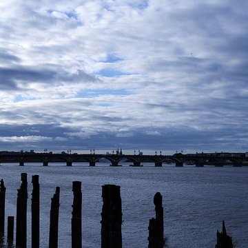 Pont de pierre à Bordeaux