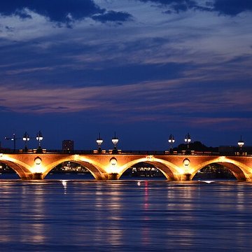 Pont de pierre à Bordeaux