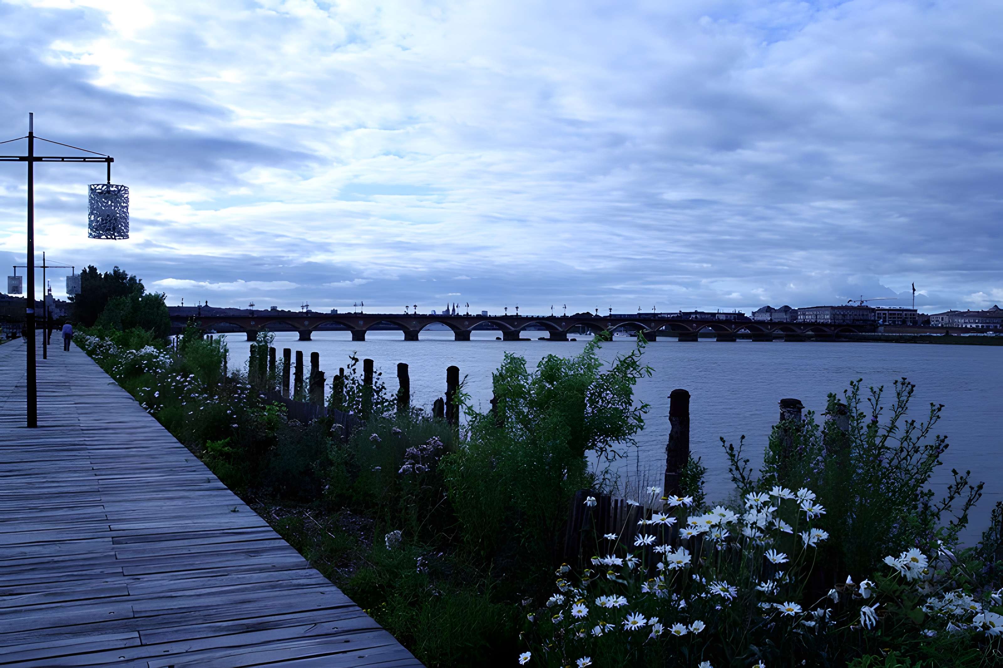 Pont de pierre à Bordeaux