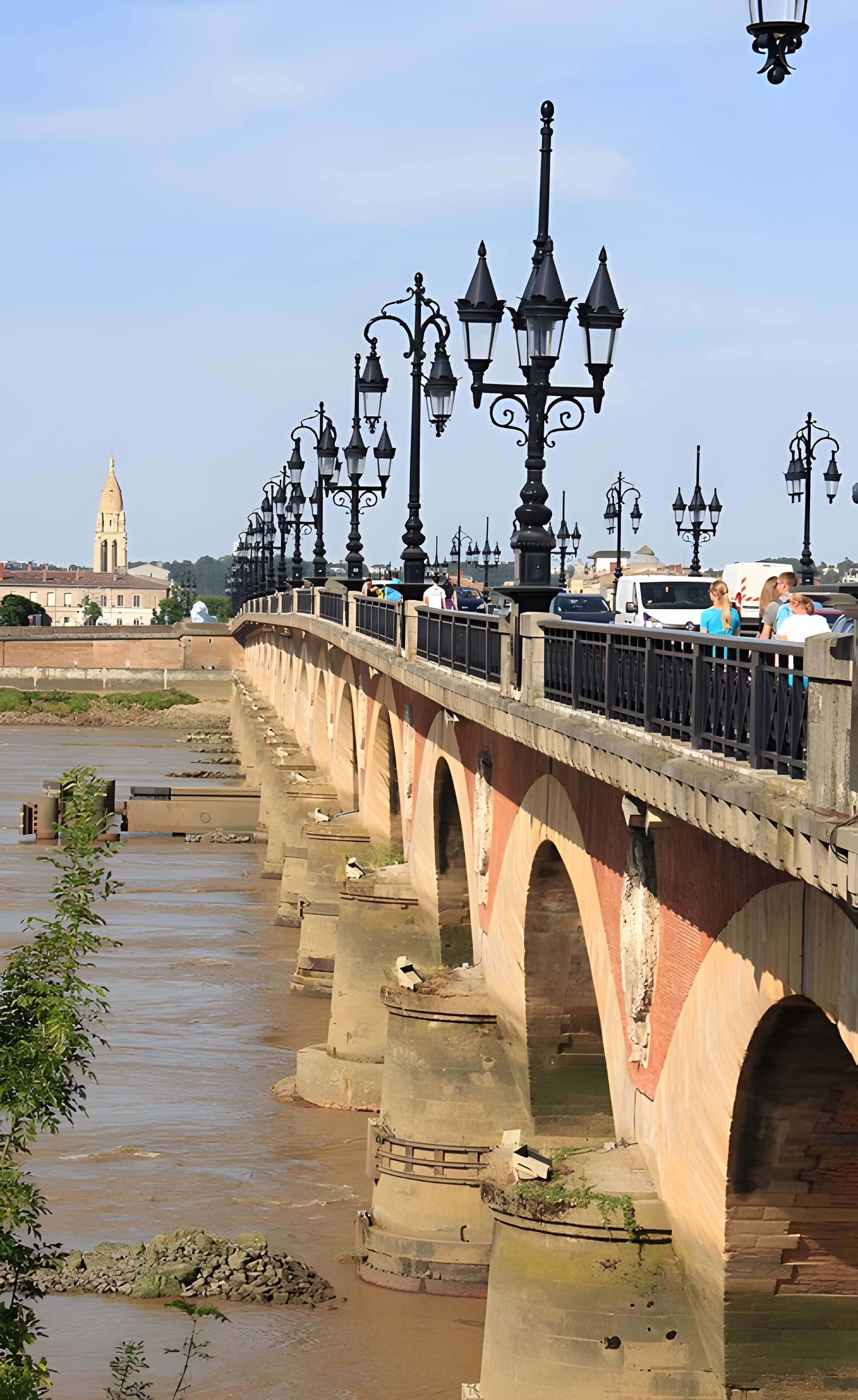 Pont de pierre à Bordeaux
