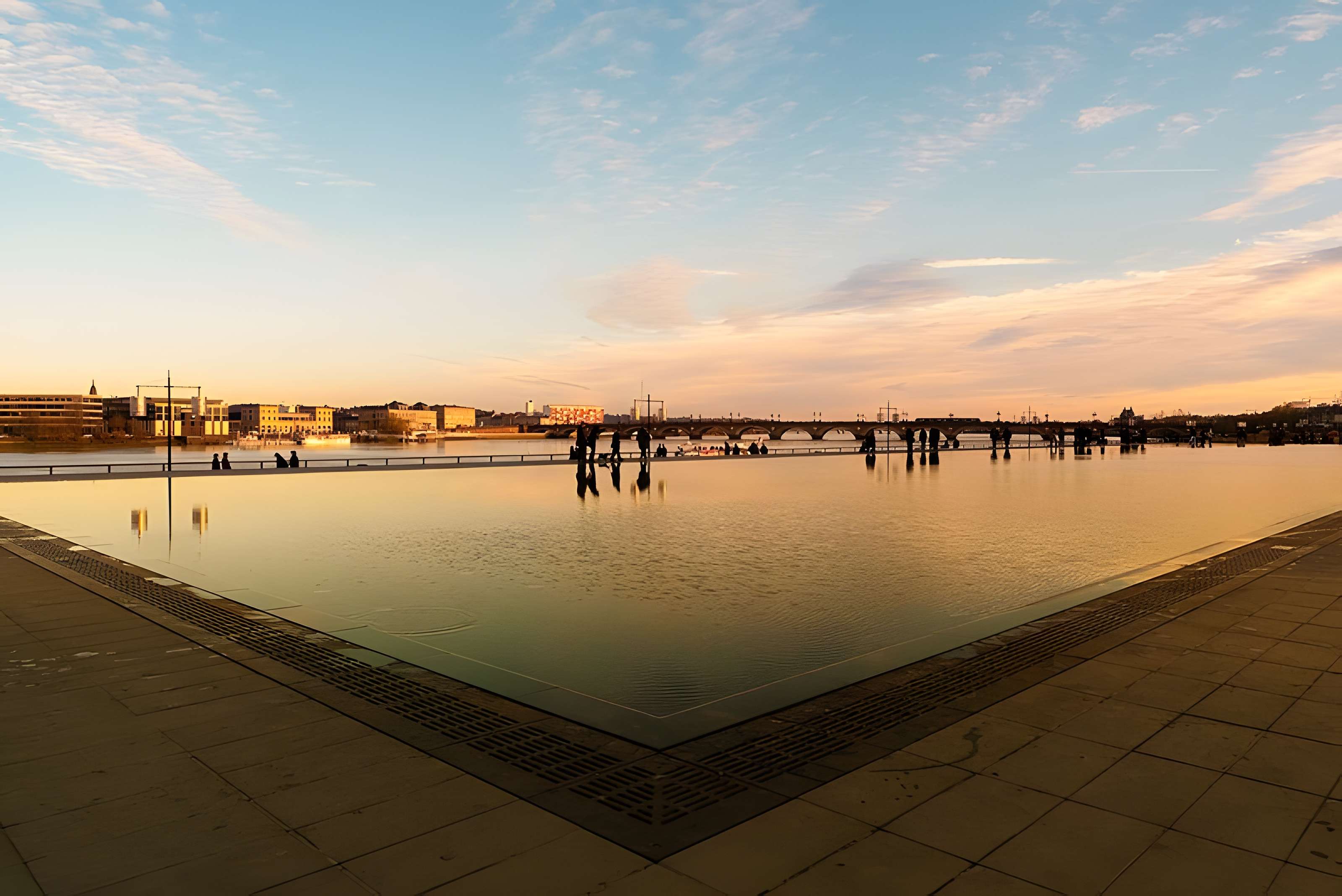Pont de pierre à Bordeaux