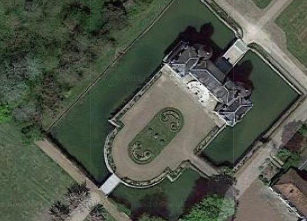 Château de la Mothe à Saint-Lyé-la-Forêt 