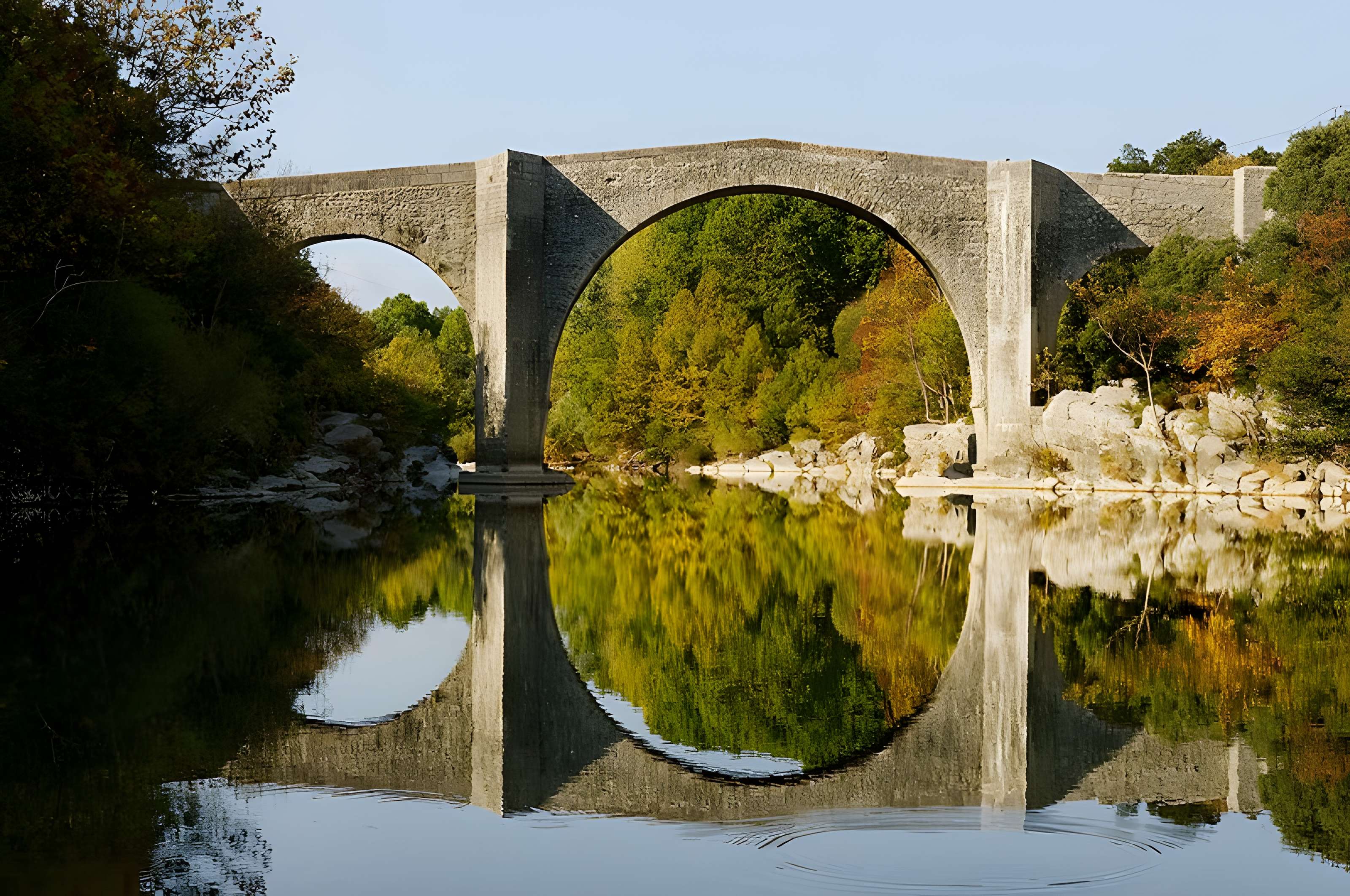 Pont de Saint-Étienne d'Issensac à Brissac