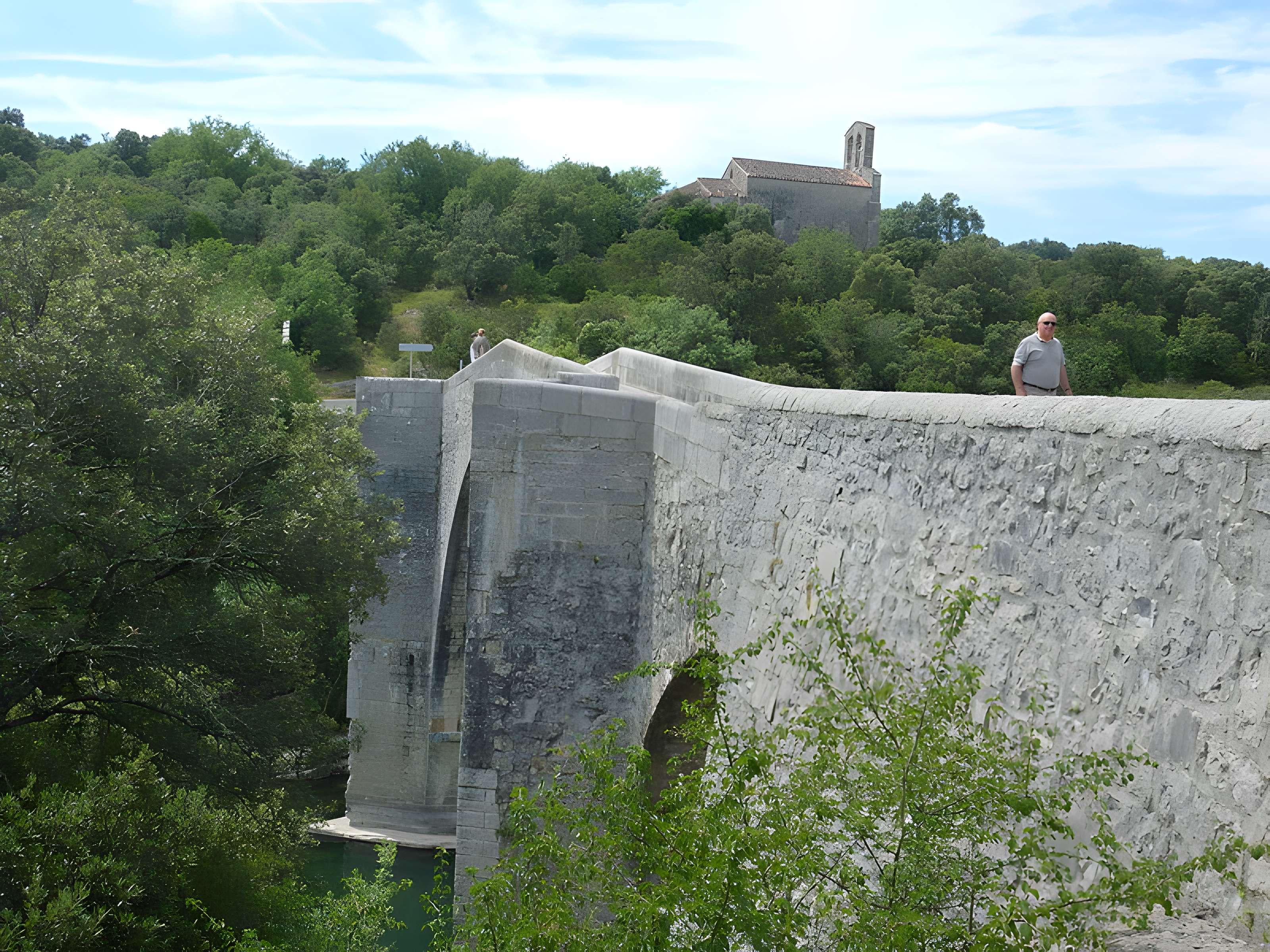 Pont de Saint-Étienne d'Issensac à Brissac