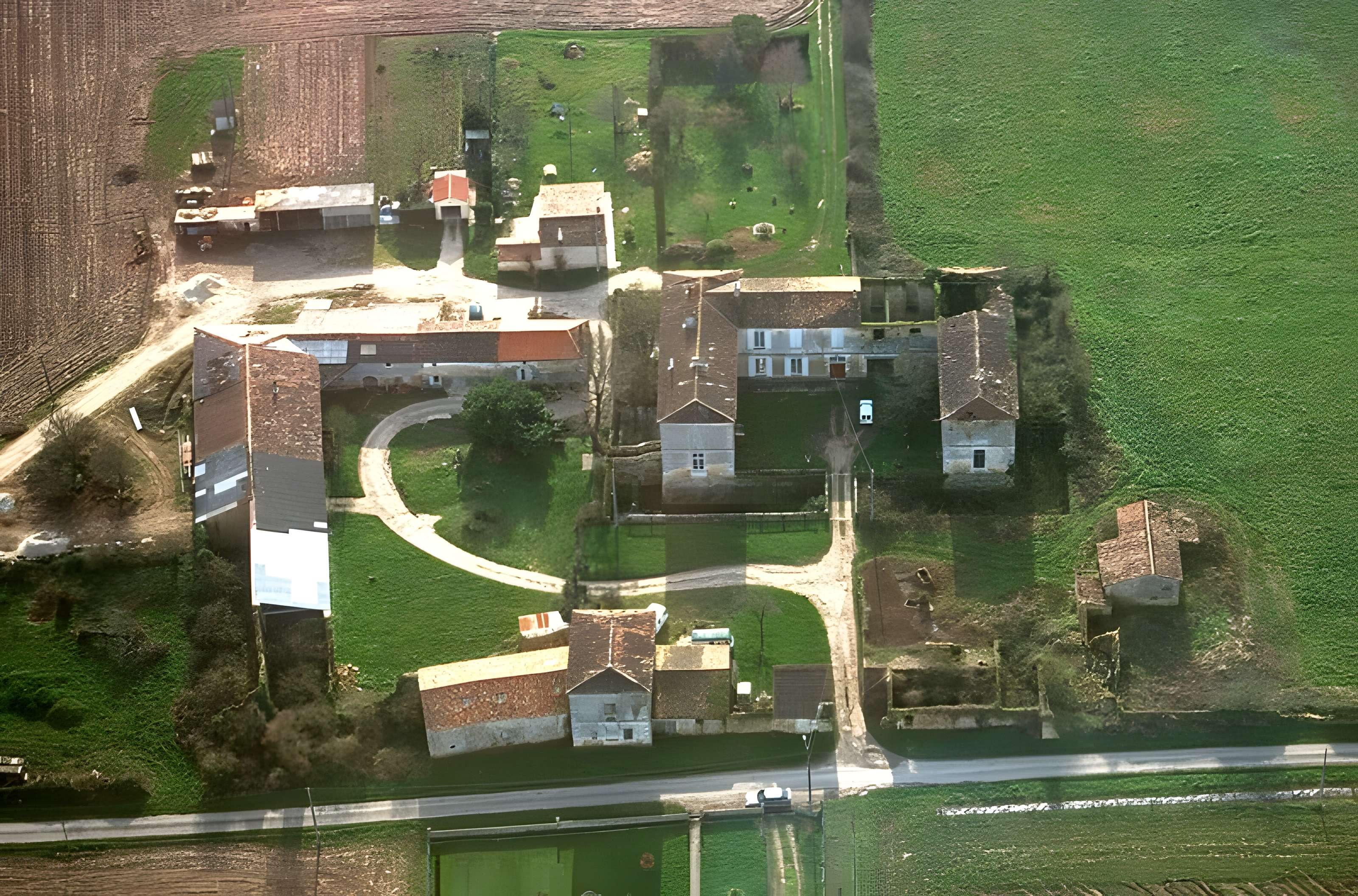 Château de la Salle à Gémozac 