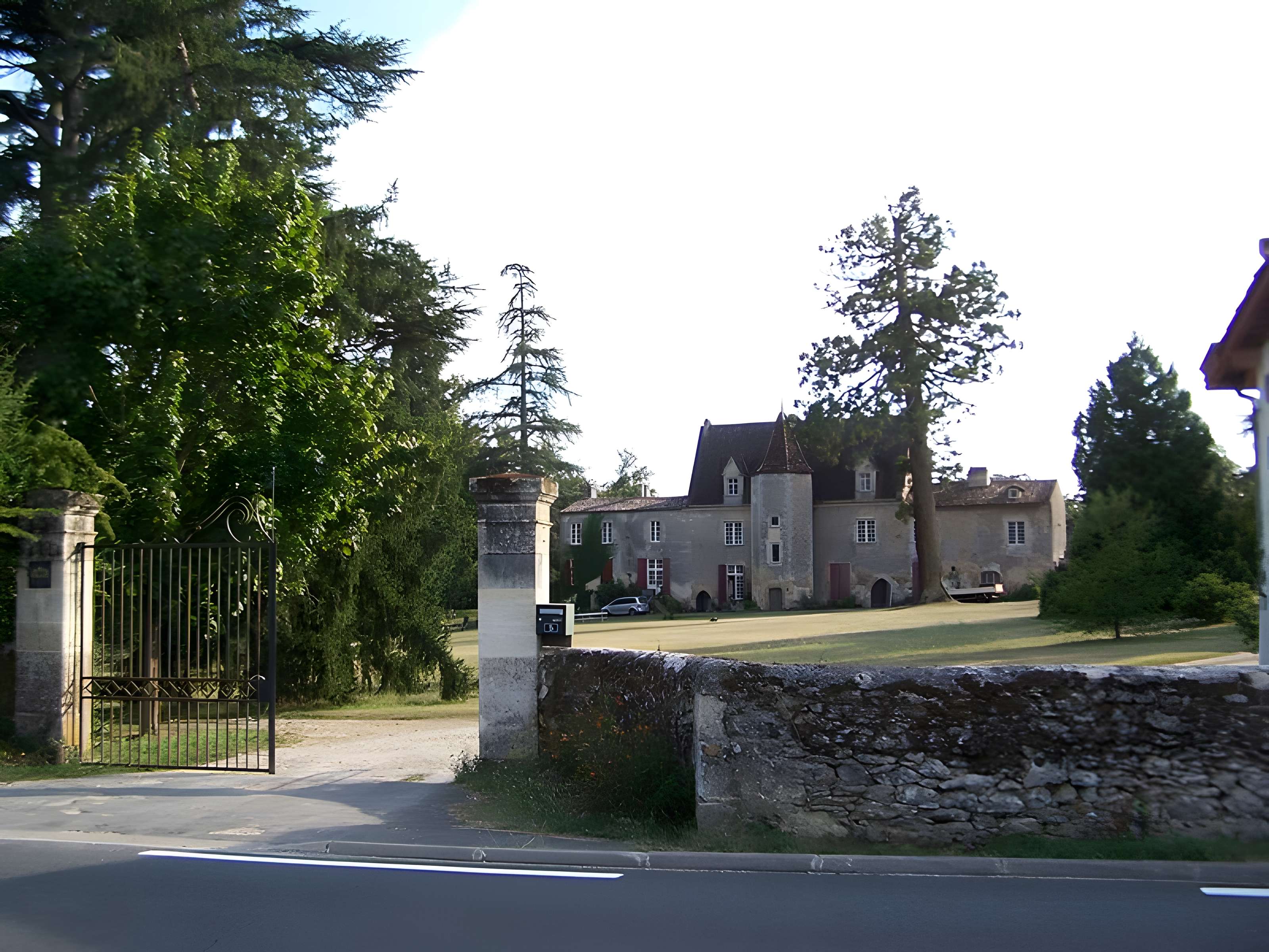 Château de La Salle à Pujols-sur-Ciron