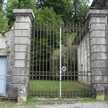 Château de la Tour à Neuville-sur-Ain